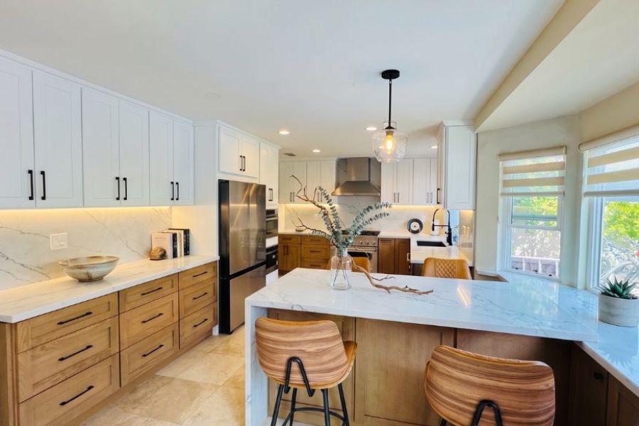 Irvine Custom Island (2)
